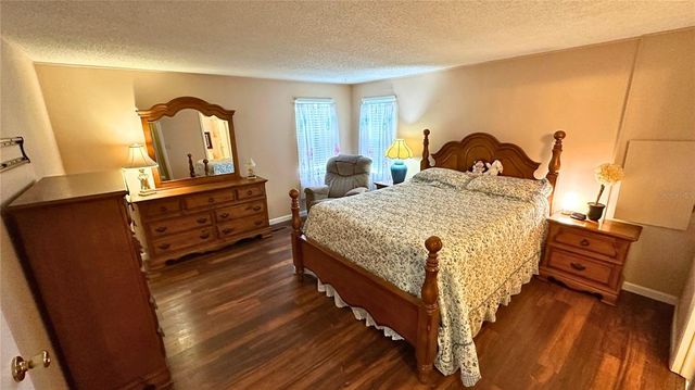 908 ROSE LANE, Lady Lake, FL 32159