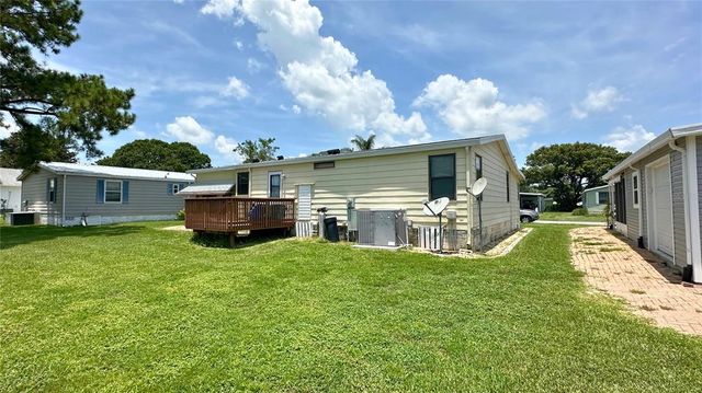 908 ROSE LANE, Lady Lake, FL 32159