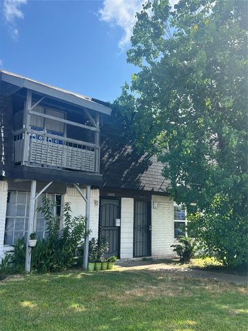 12048 Beechnut Street, Houston, TX 77072