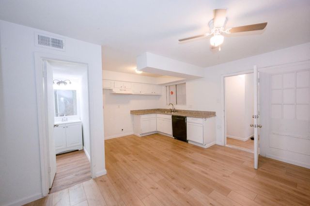 12048 Beechnut Street, Houston, TX 77072