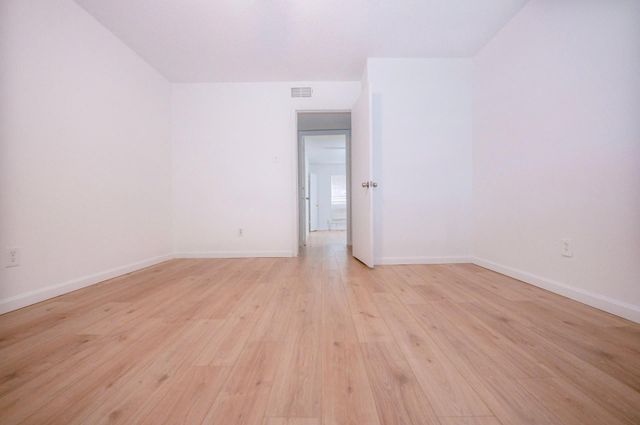 12048 Beechnut Street, Houston, TX 77072