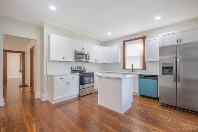 2728 Silverleaf Avenue, Cincinnati, OH 45212