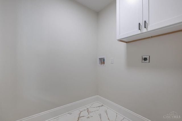 2728 Silverleaf Avenue, Cincinnati, OH 45212
