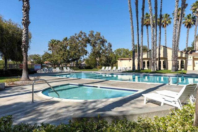 3638 Via Bernardo, Oceanside, CA 92056