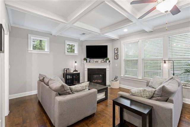 2250 Whiteoak Drive SE, Smyrna, GA 30080