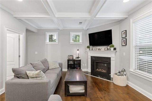 2250 Whiteoak Drive SE, Smyrna, GA 30080
