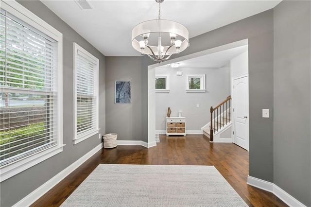 2250 Whiteoak Drive SE, Smyrna, GA 30080