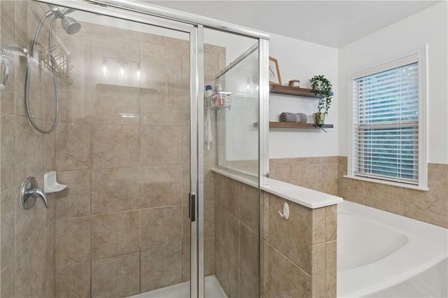 2250 Whiteoak Drive SE, Smyrna, GA 30080