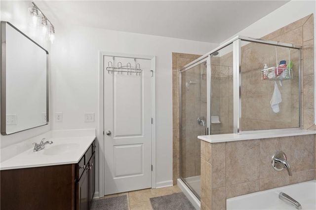 2250 Whiteoak Drive SE, Smyrna, GA 30080