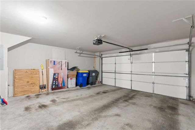 2250 Whiteoak Drive SE, Smyrna, GA 30080