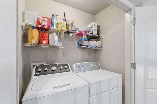 2250 Whiteoak Drive SE, Smyrna, GA 30080
