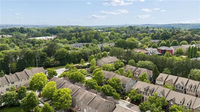 2250 Whiteoak Drive SE, Smyrna, GA 30080