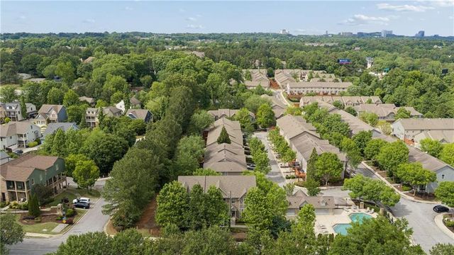 2250 Whiteoak Drive SE, Smyrna, GA 30080