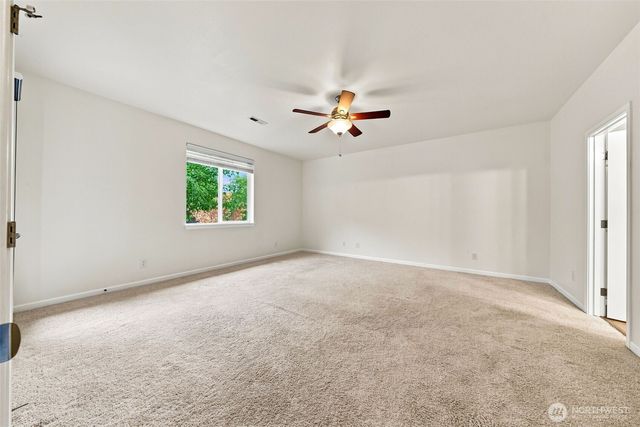 19220 Village Court E, Bonney Lake, WA 98391