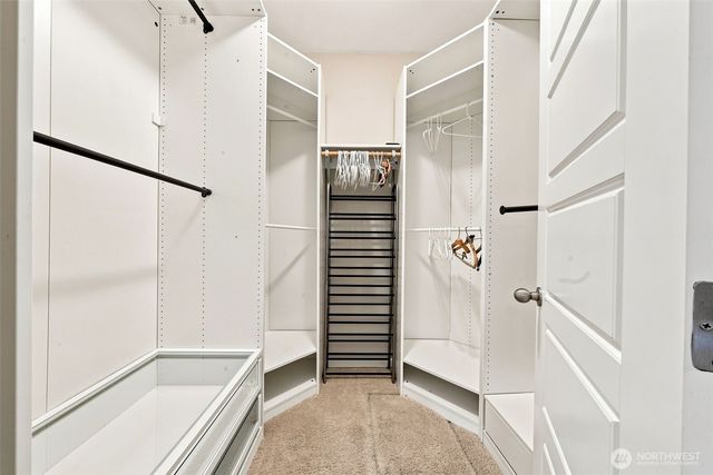 19220 Village Court E, Bonney Lake, WA 98391