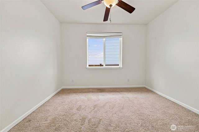 19220 Village Court E, Bonney Lake, WA 98391