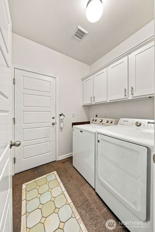 19220 Village Court E, Bonney Lake, WA 98391