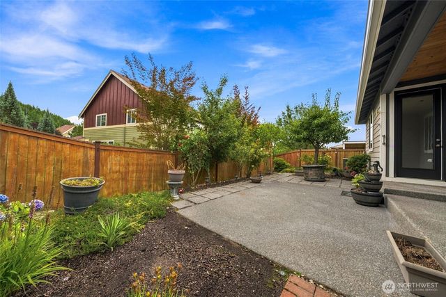 19220 Village Court E, Bonney Lake, WA 98391