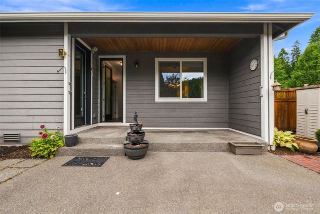 19220 Village Court E, Bonney Lake, WA 98391