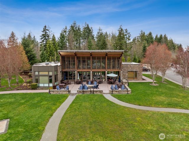 19220 Village Court E, Bonney Lake, WA 98391
