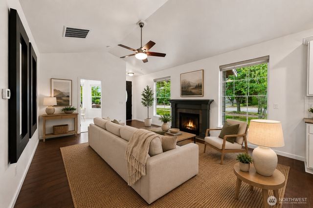 19220 Village Court E, Bonney Lake, WA 98391