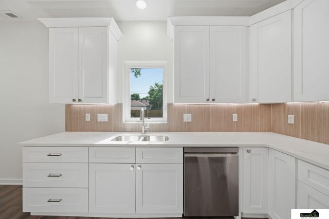 2024 N 29Th Street, Lincoln, NE 68503