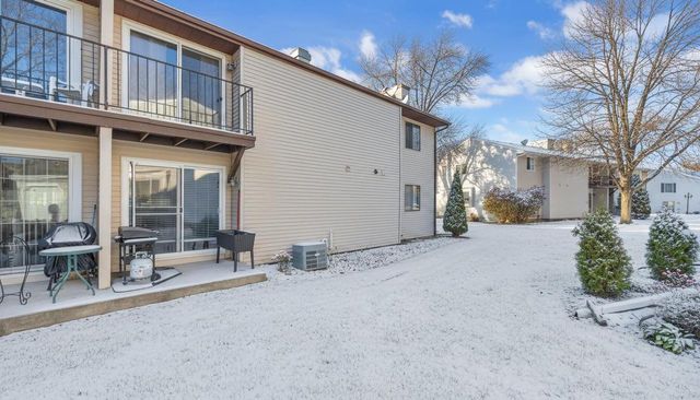 73 University DRIVE, Fond Du Lac, WI 54935