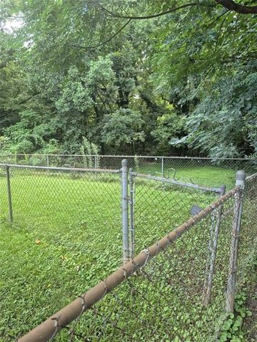 1995 Phillips Drive SE, Atlanta, GA 30315