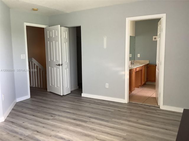 7050 SW 164th Court, Miami, FL 33193