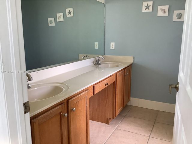 7050 SW 164th Court, Miami, FL 33193