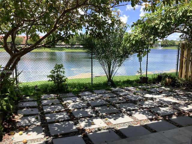 7050 SW 164th Court, Miami, FL 33193