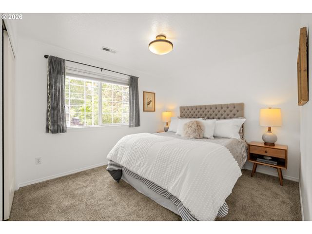 2741 N WILLIS Blvd, Portland, OR 97217