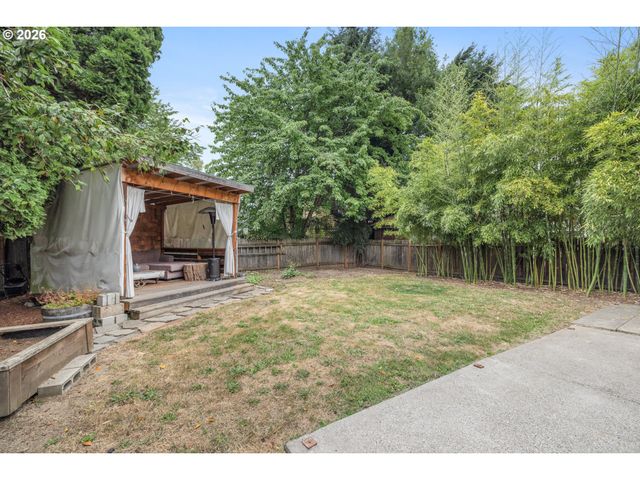 2741 N WILLIS Blvd, Portland, OR 97217