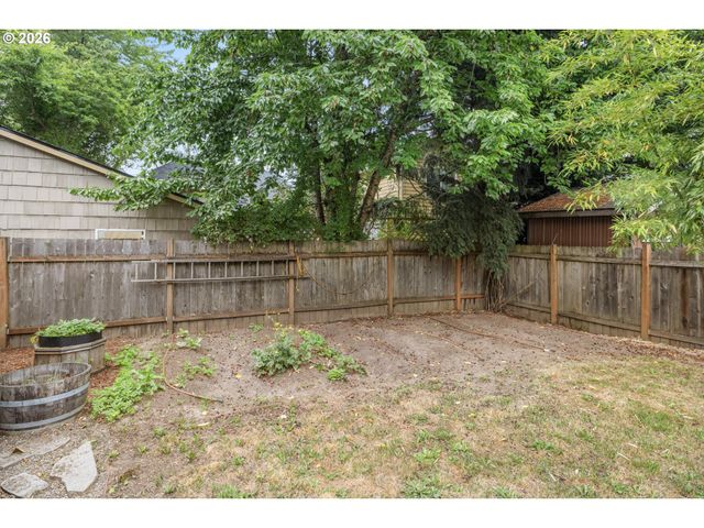 2741 N WILLIS Blvd, Portland, OR 97217