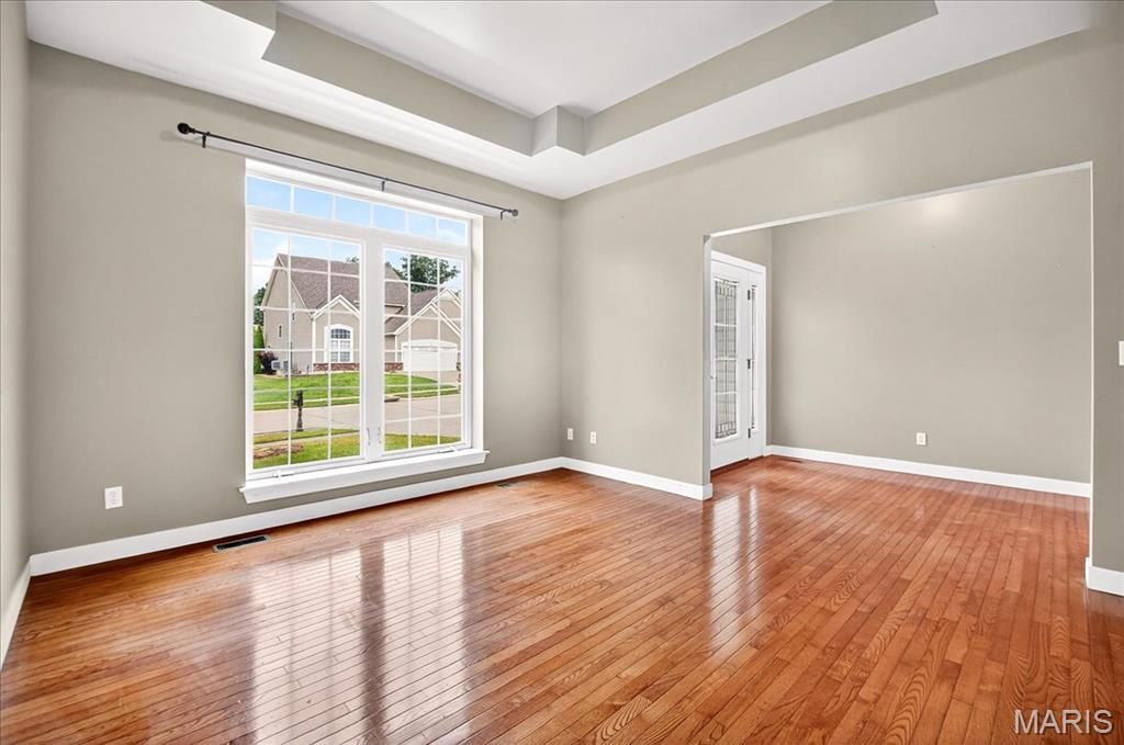 Image 4 of property listing at 1336 Forest Way, Wentzville, MO 63385