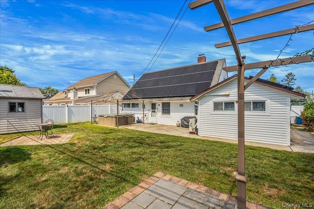 236 Duckpond Drive S, Wantagh, NY 11793