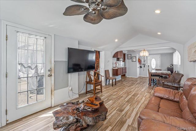 236 Duckpond Drive S, Wantagh, NY 11793