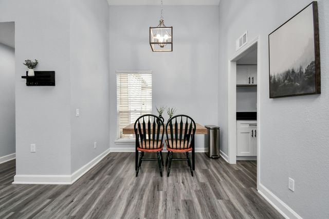 9809 Richmond Avenue B13, Houston, TX 77042