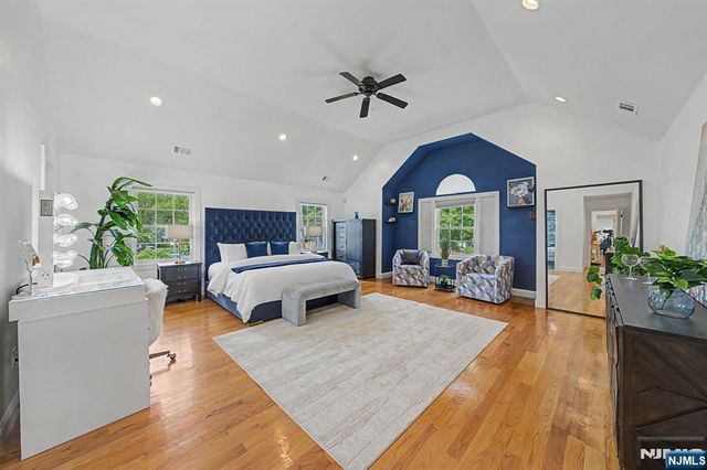 11 Hanover Place, Glen Rock, NJ 07452