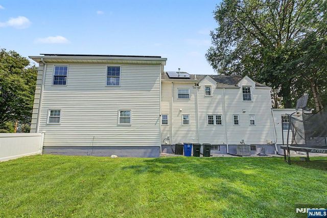 11 Hanover Place, Glen Rock, NJ 07452