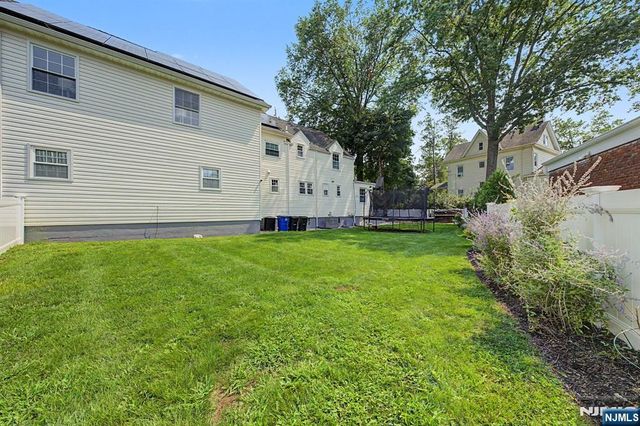 11 Hanover Place, Glen Rock, NJ 07452