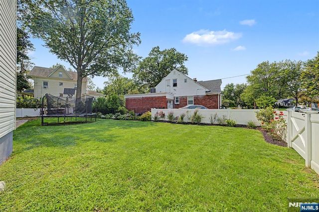 11 Hanover Place, Glen Rock, NJ 07452