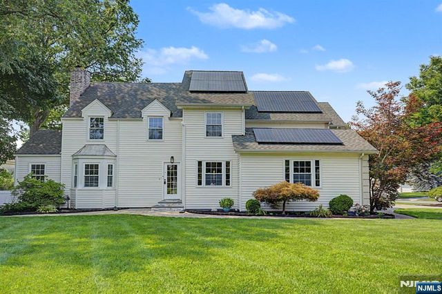 11 Hanover Place, Glen Rock, NJ 07452
