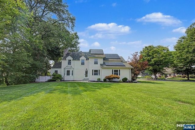 11 Hanover Place, Glen Rock, NJ 07452