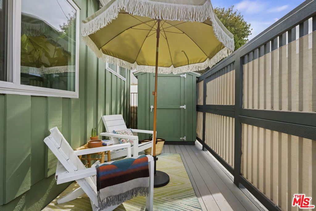 122 Thornton Place, Venice, CA 90291 — photo 3