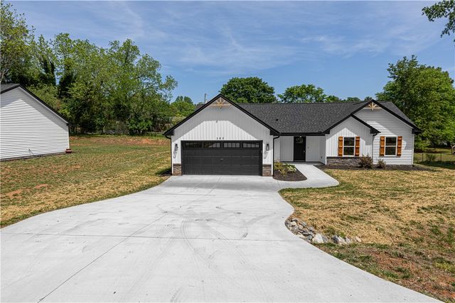 105 Leon Drive, Anderson, SC 29621