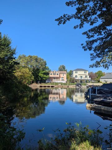 11497 N Biscayne Lane, Cromwell, IN 46732