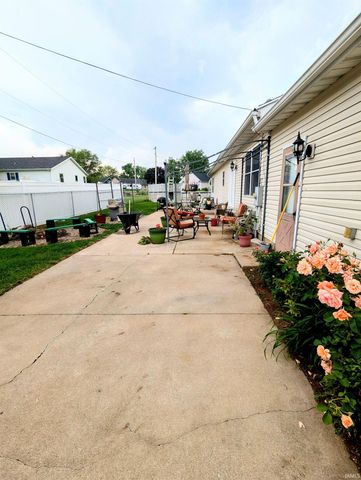 11497 N Biscayne Lane, Cromwell, IN 46732