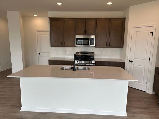 1691 Tyrone Drive, Shakopee, MN 55379