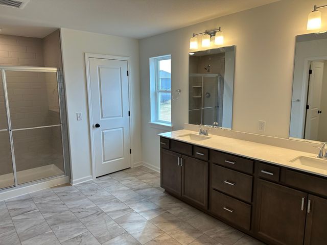 1691 Tyrone Drive, Shakopee, MN 55379